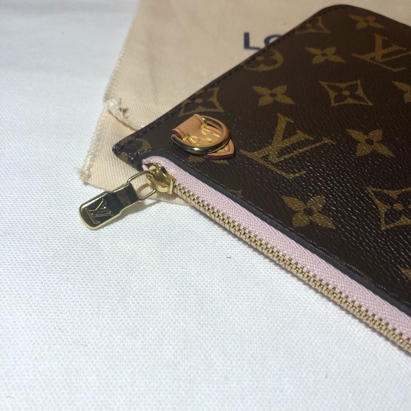 LV Monogram Neverfull MM Pochette - Picture 3 of 9